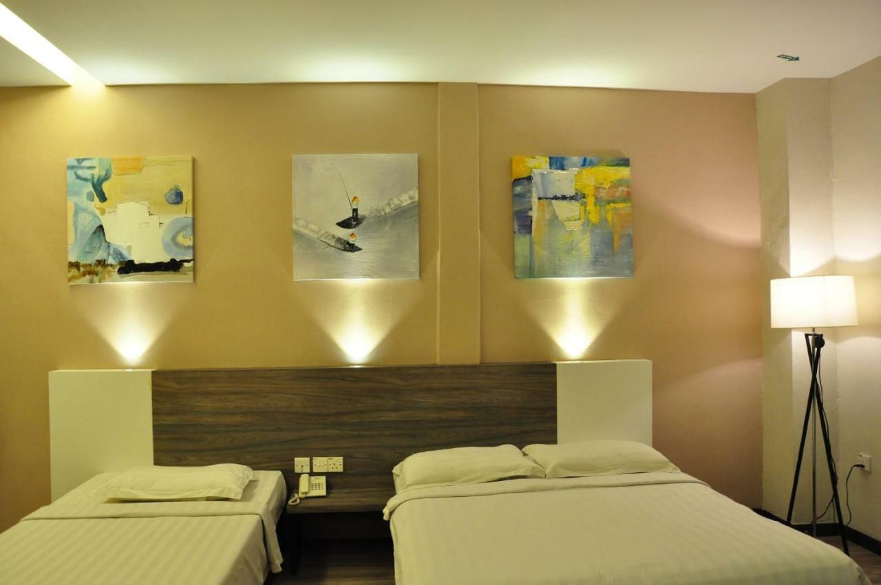 Frazel Inn Hotel Parit Buntar Zewnętrze zdjęcie