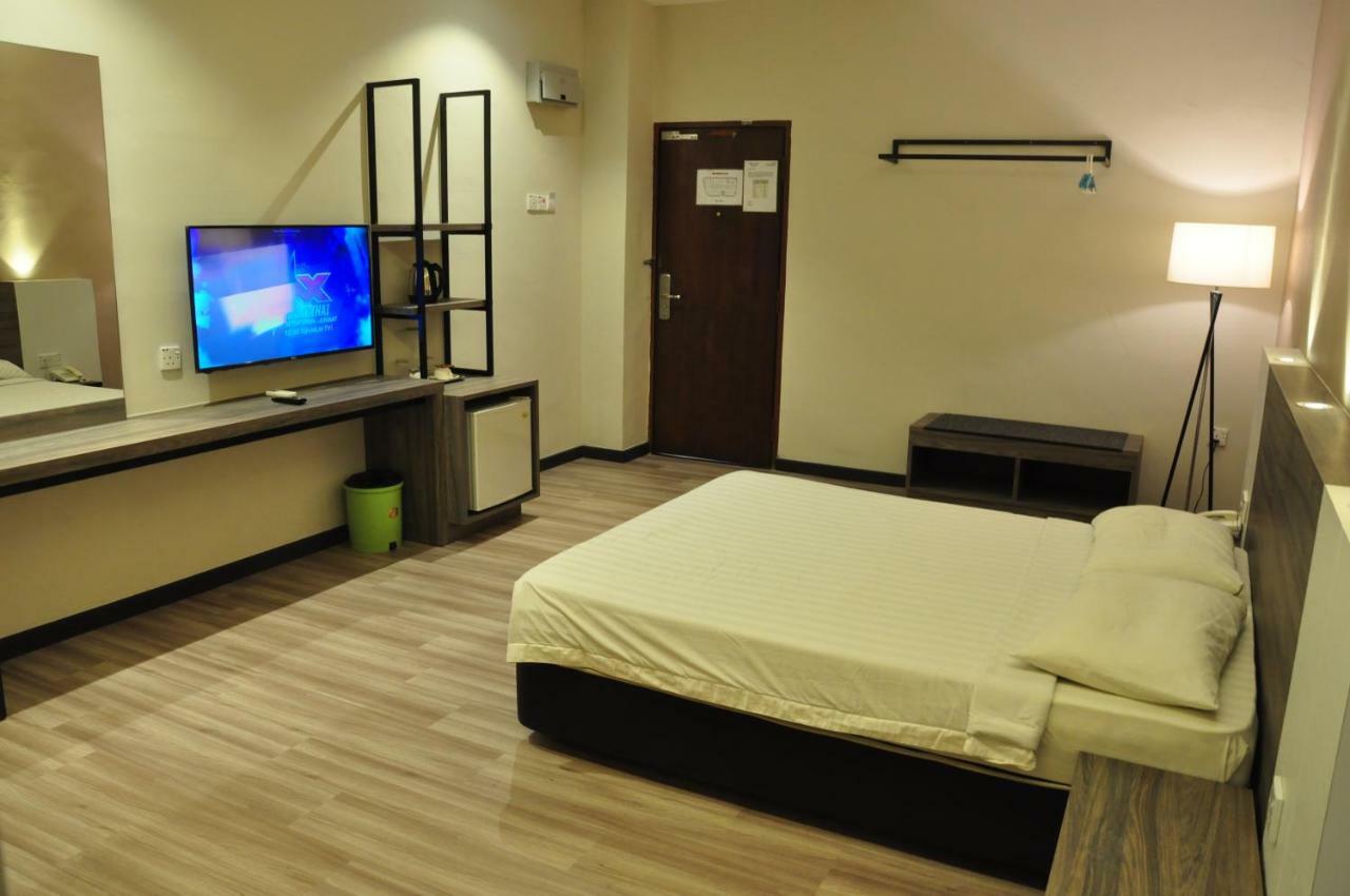 Frazel Inn Hotel Parit Buntar Zewnętrze zdjęcie
