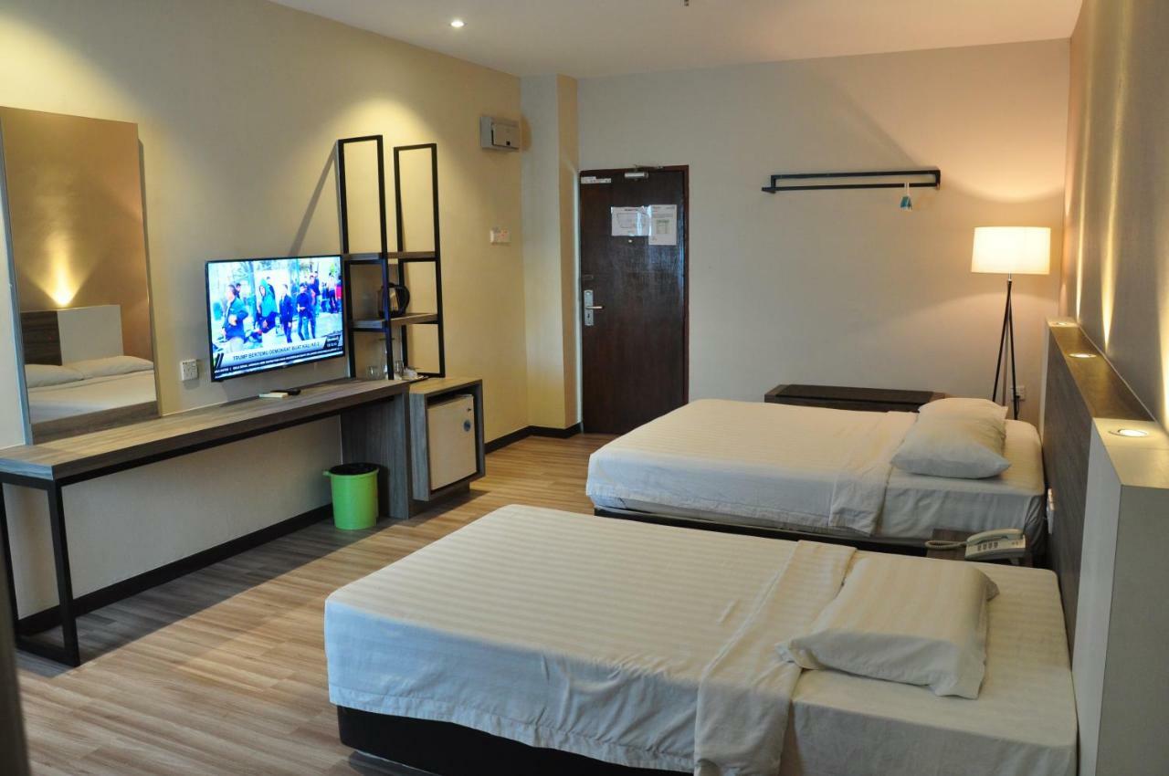 Frazel Inn Hotel Parit Buntar Zewnętrze zdjęcie